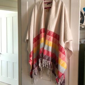 🆕American Eagle Shawl NWT